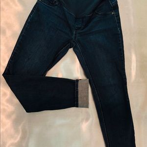 Maternity dark, skinny jeans